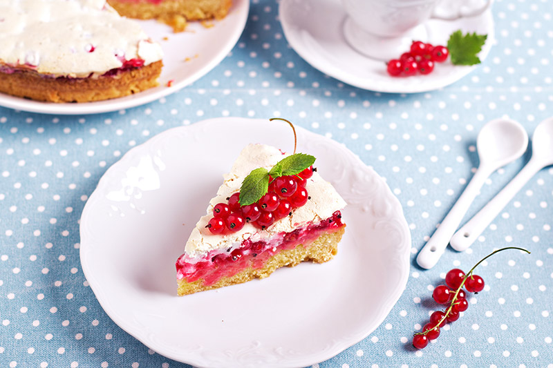 Bild: Rezepte für Johannisbeere-Quark-Torte mit Streuseln