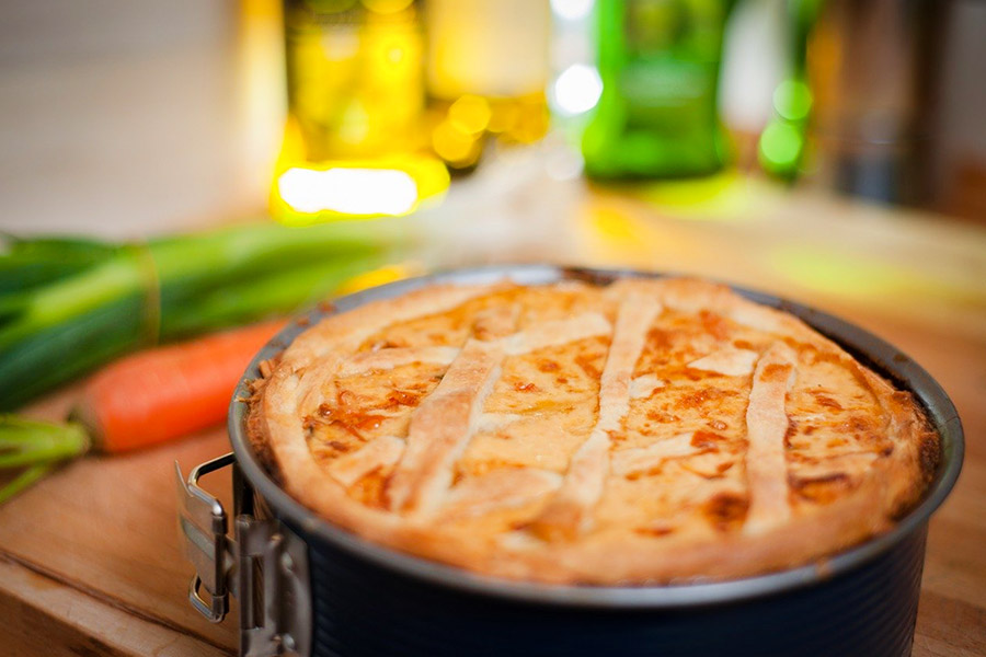 Zwiebelquiche mit Pilzen und Hanfmehl (Low Carb)